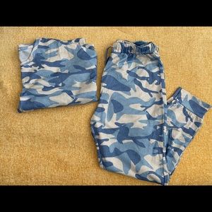 Blue camo print matching set